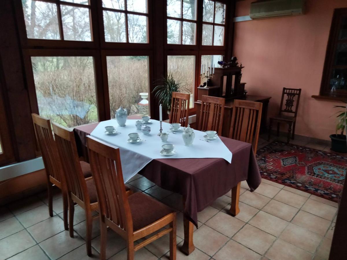 Dworek Pod Herbem Gądkowice 外观 照片